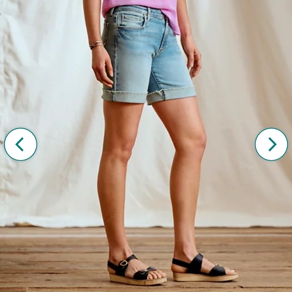 Kut from the Kloth Catherine Boyfriend shorts - Picture 3 of 8